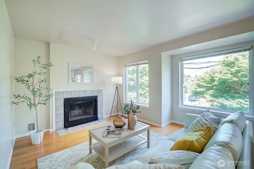 9225 Fremont Avenue N Seattle WA 98103