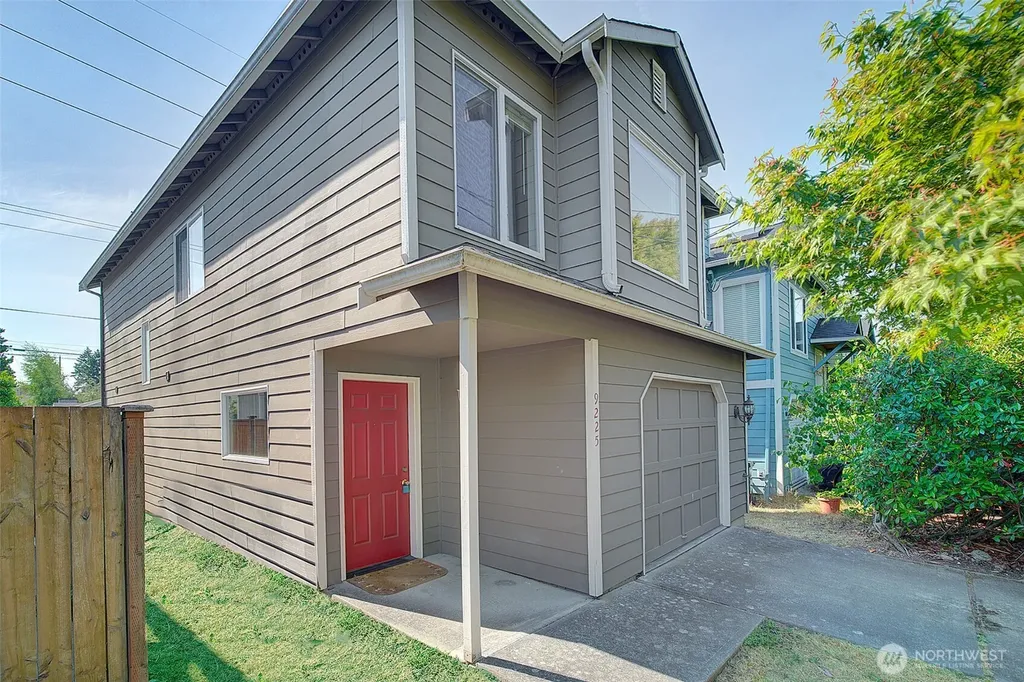 9225 Fremont Avenue N Seattle WA 98103