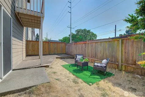 9225 Fremont Avenue N Seattle WA 98103