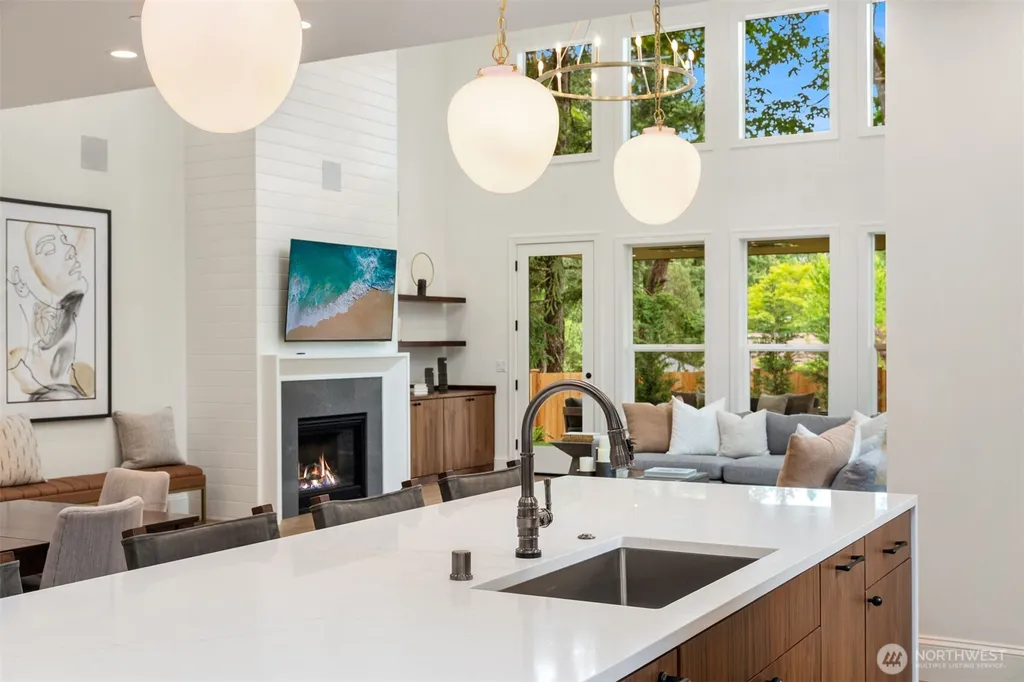 8110 135th Place NE Redmond WA 98052