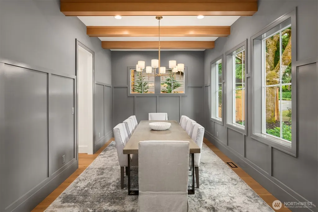 8110 135th Place NE Redmond WA 98052