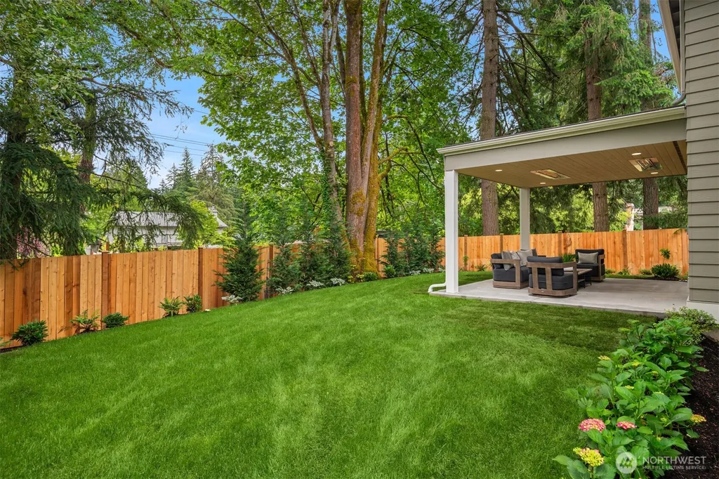 8110 135th Place NE Redmond WA 98052
