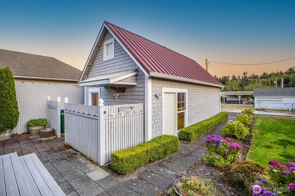8656 NE Point No Point Road Hansville WA 98340