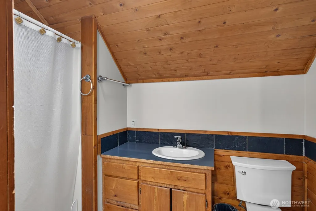1649 Hemlock Drive Camano Island WA 98282
