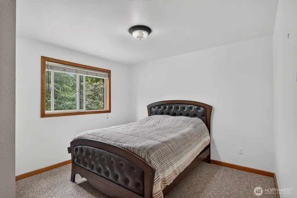 1649 Hemlock Drive Camano Island WA 98282