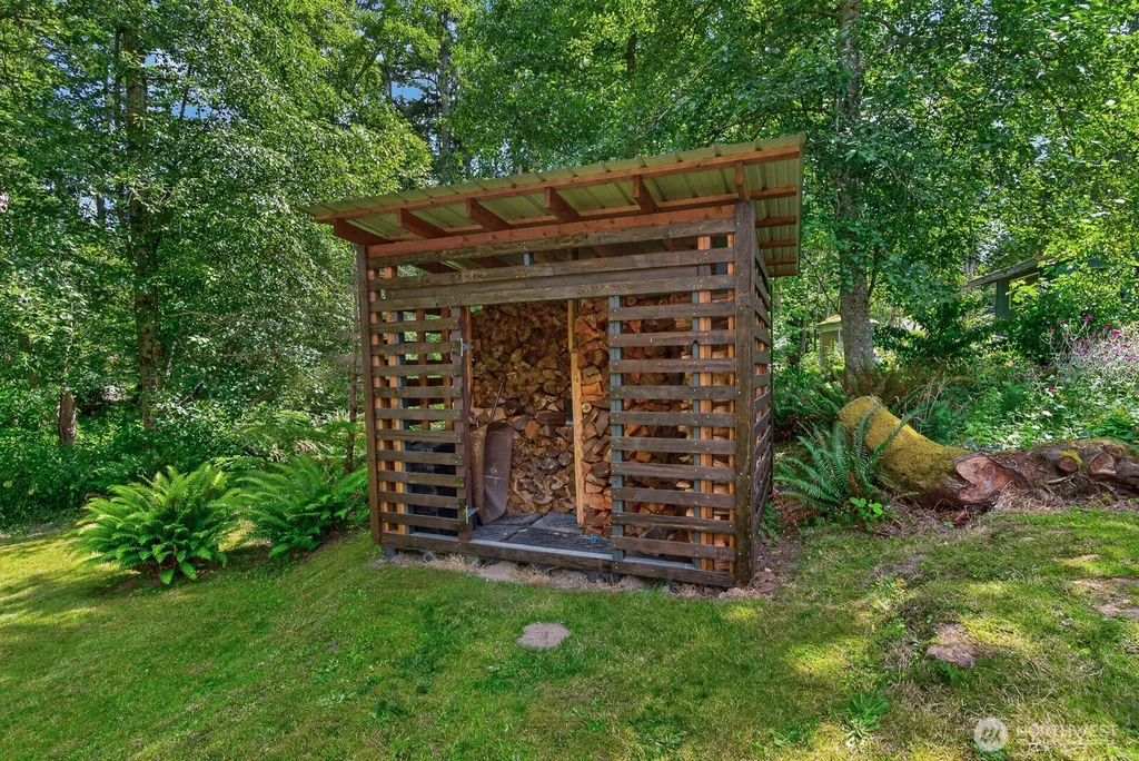 1649 Hemlock Drive Camano Island WA 98282