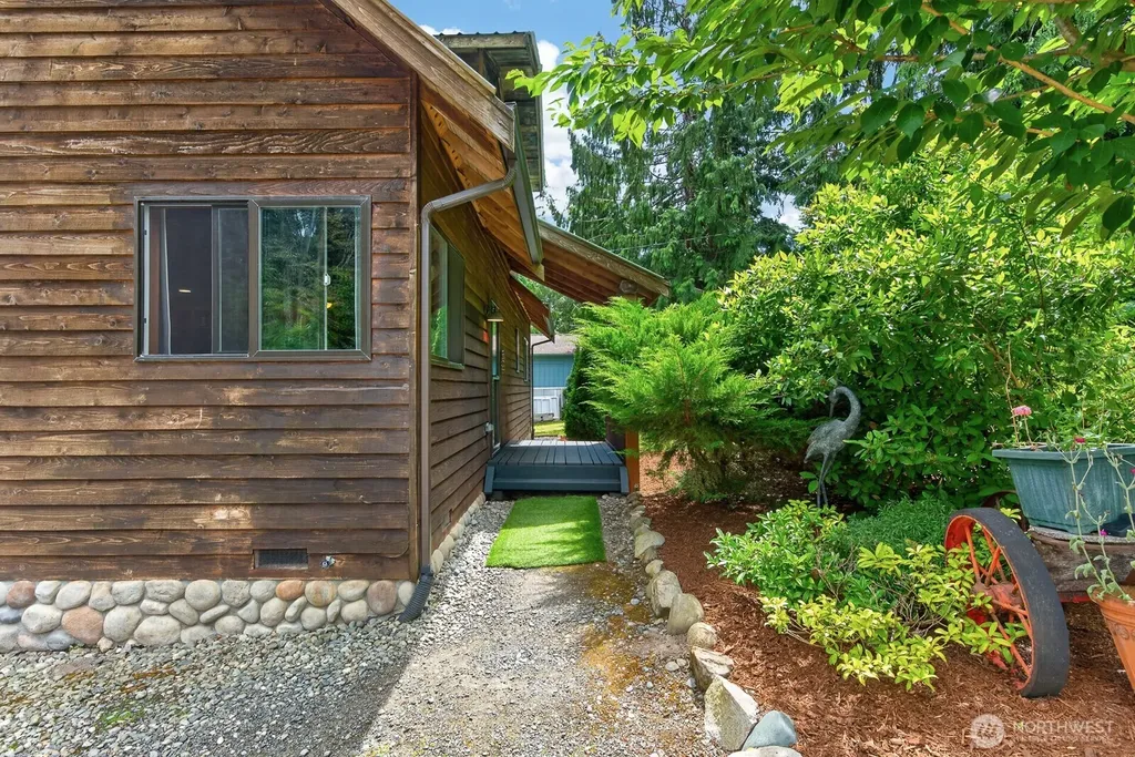 1649 Hemlock Drive Camano Island WA 98282