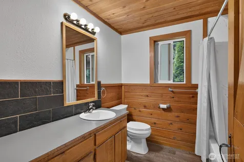 1649 Hemlock Drive Camano Island WA 98282