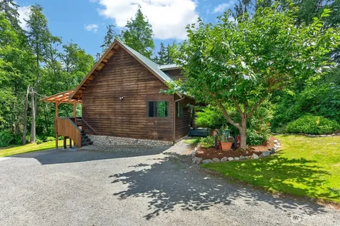 1649 Hemlock Drive Camano Island WA 98282