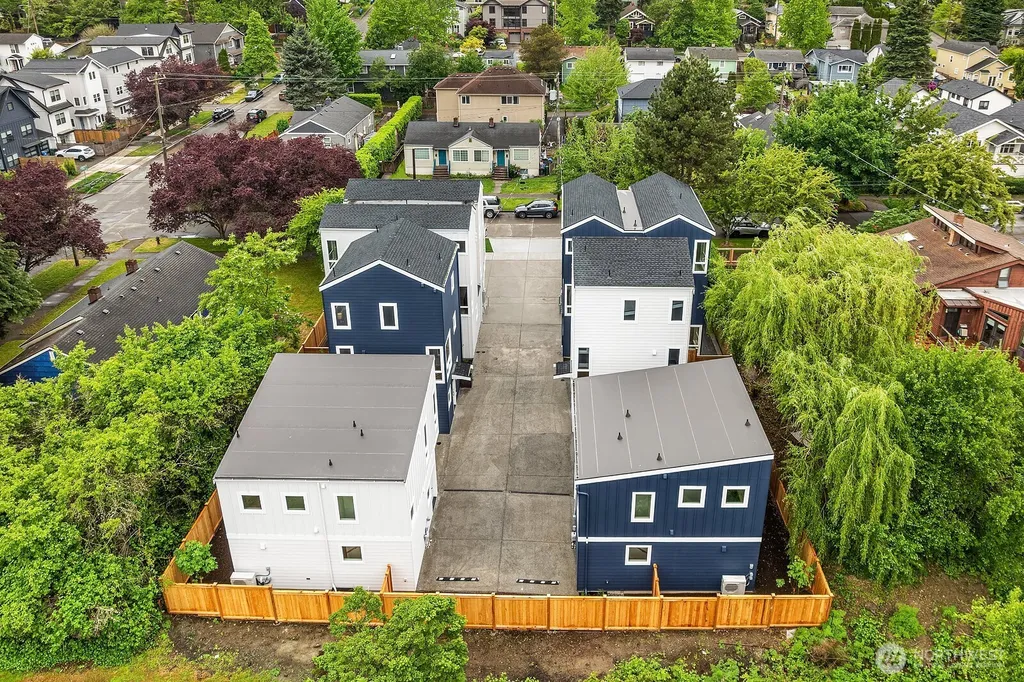 108 29th Avenue E Seattle WA 98112