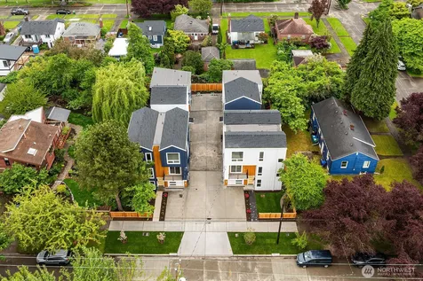 108 29th Avenue E Seattle WA 98112