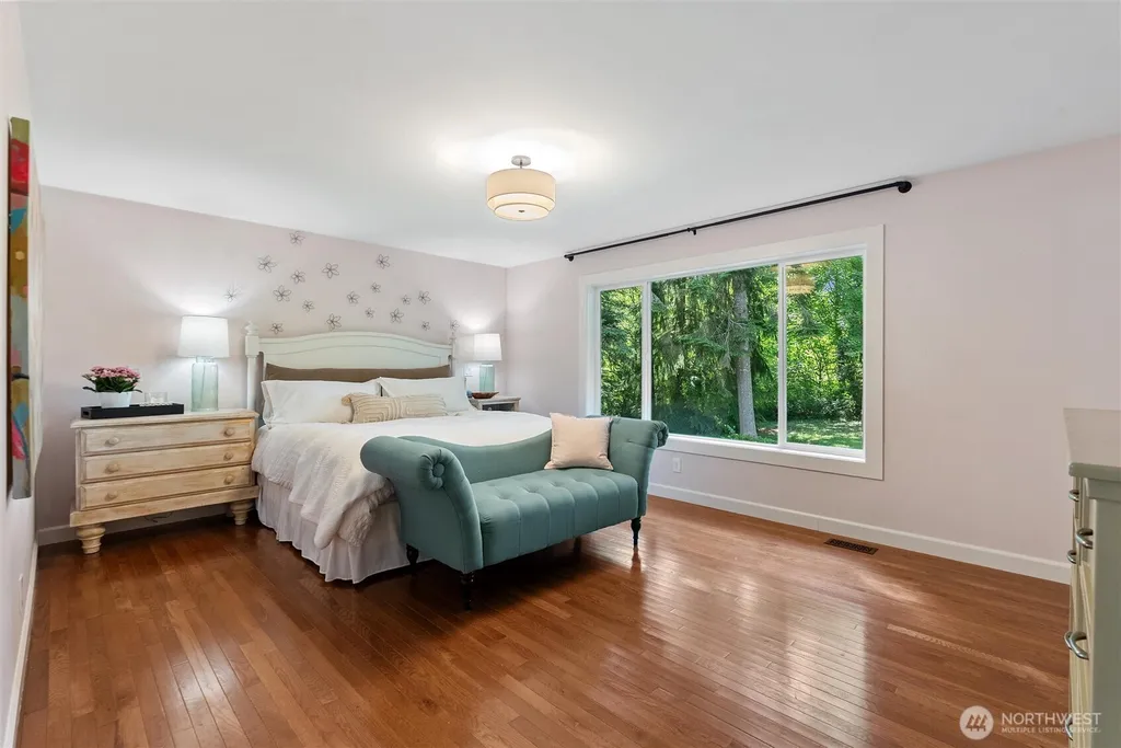 26636 SE 31st Sammamish WA 98075