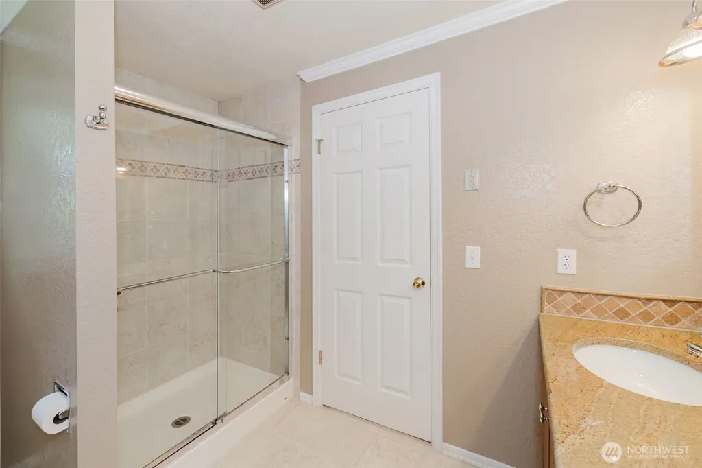 10321 Willamette Meridian Road NW Silverdale WA 98383