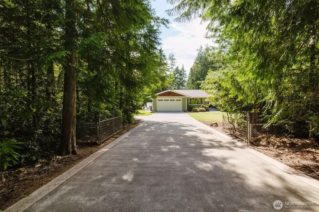 10321 Willamette Meridian Road NW Silverdale WA 98383