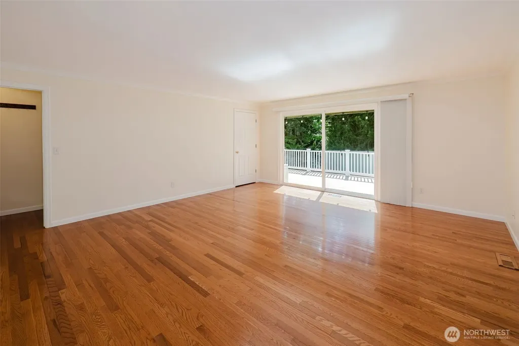 10321 Willamette Meridian Road NW Silverdale WA 98383