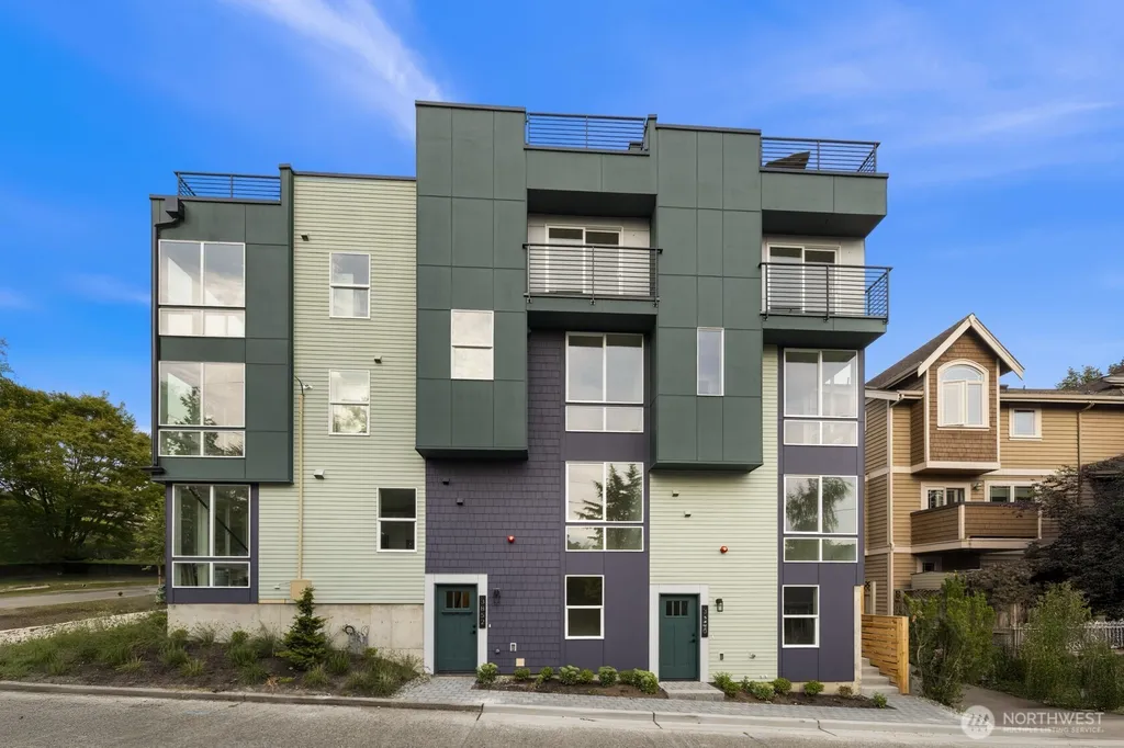 3852 Carr Place N Seattle WA 98103