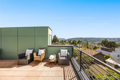 3852 Carr Place N Seattle WA 98103