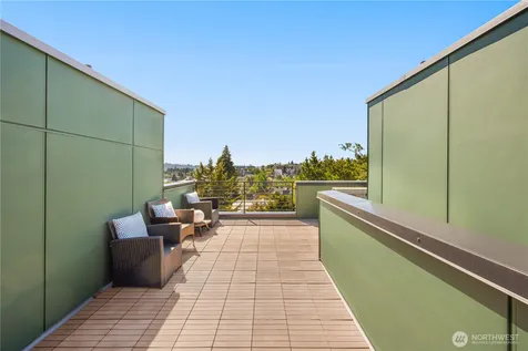 3852 Carr Place N Seattle WA 98103