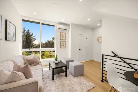 3852 Carr Place N Seattle WA 98103