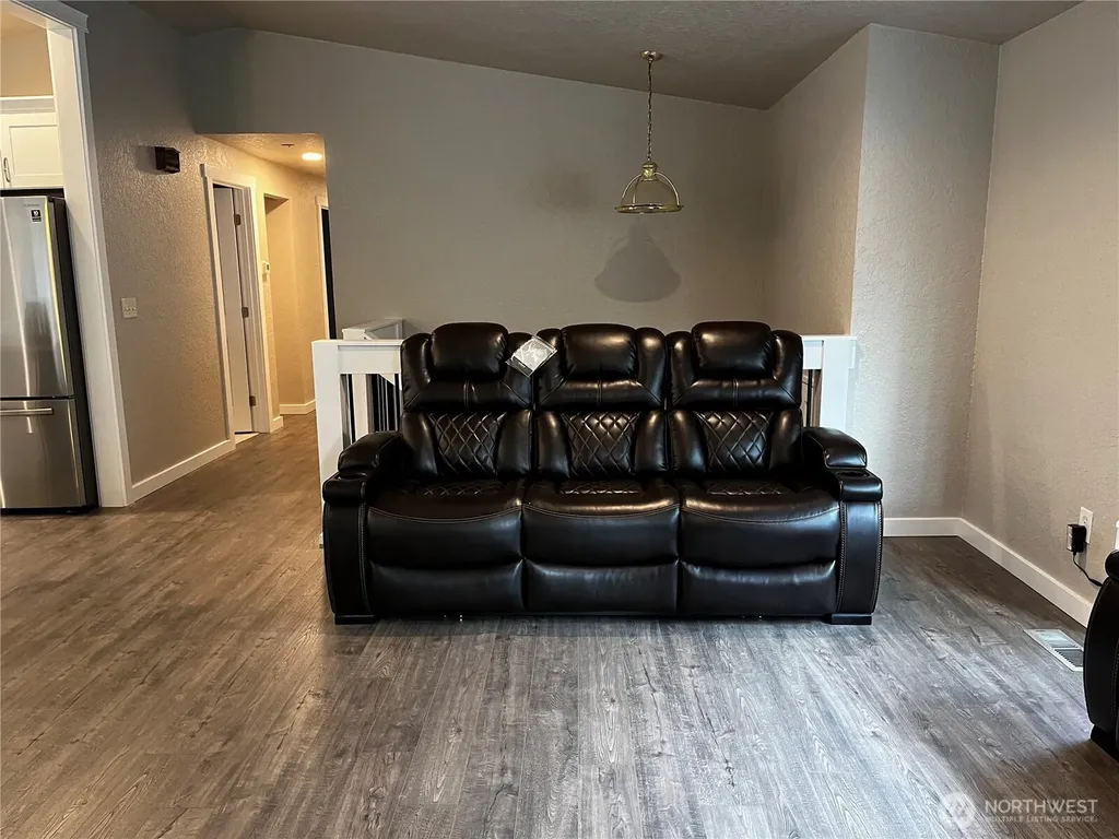 15201 221st Avenue NE Woodinville WA 98077