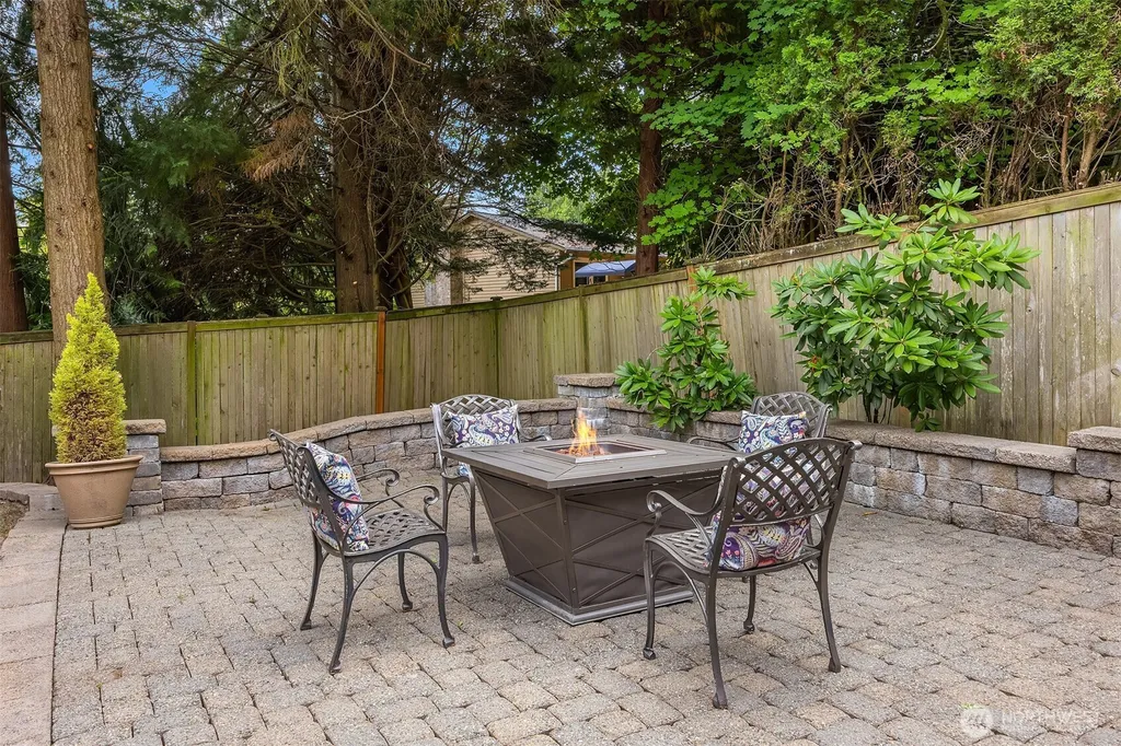 4836 158th Place SE Bellevue WA 98006
