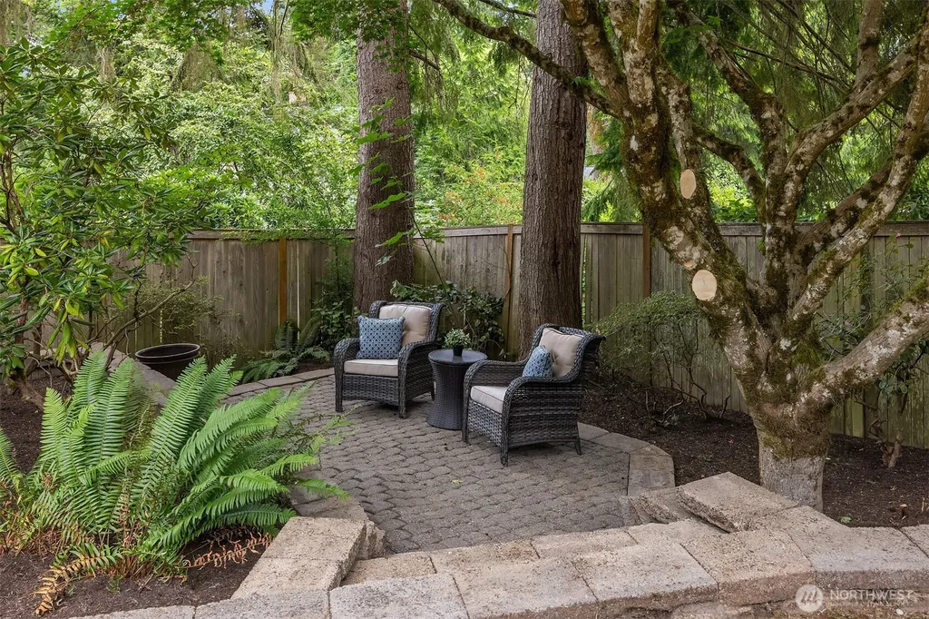 4836 158th Place SE Bellevue WA 98006