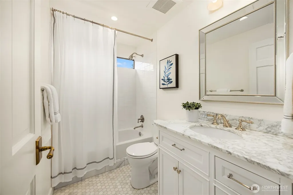 4836 158th Place SE Bellevue WA 98006