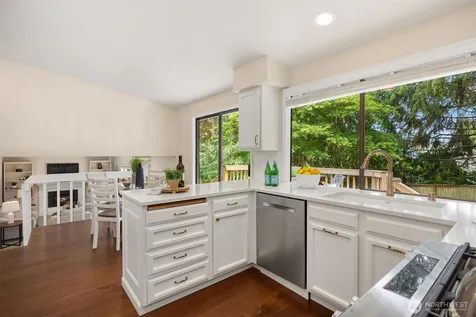 4836 158th Place SE Bellevue WA 98006