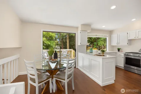 4836 158th Place SE Bellevue WA 98006