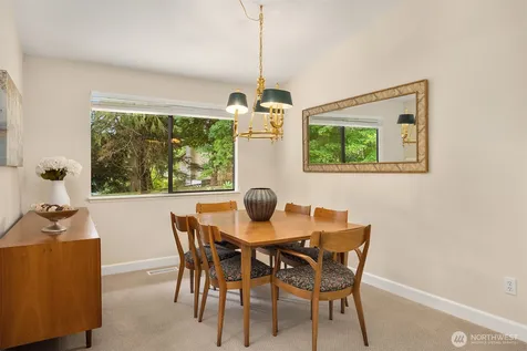 4836 158th Place SE Bellevue WA 98006