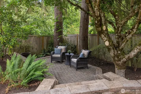 4836 158th Place SE Bellevue WA 98006