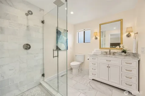 4836 158th Place SE Bellevue WA 98006