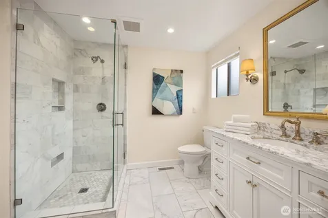 4836 158th Place SE Bellevue WA 98006