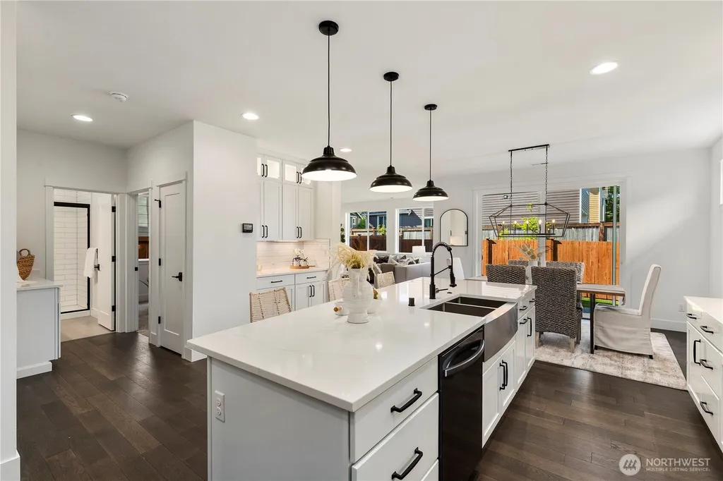 22006 81st Place W Edmonds WA 98026