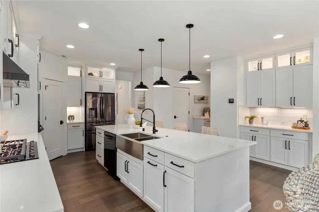 22006 81st Place W Edmonds WA 98026