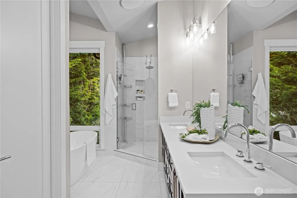 16908 SE 34th Street Bellevue WA 98008