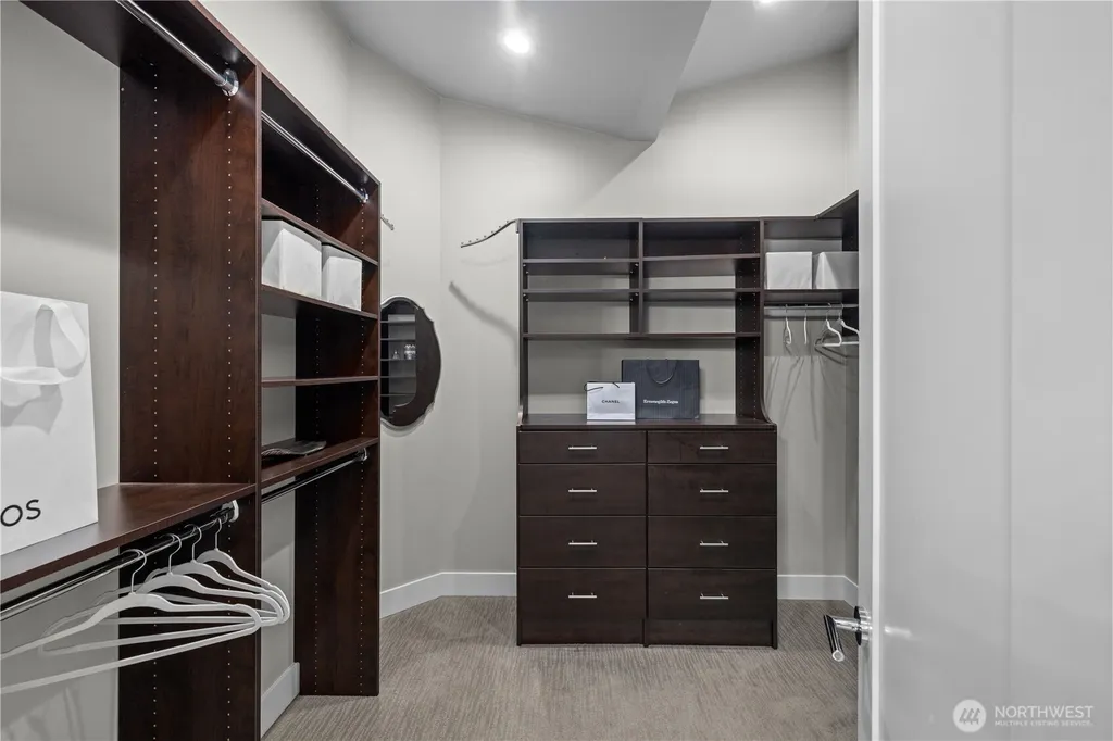 16908 SE 34th Street Bellevue WA 98008