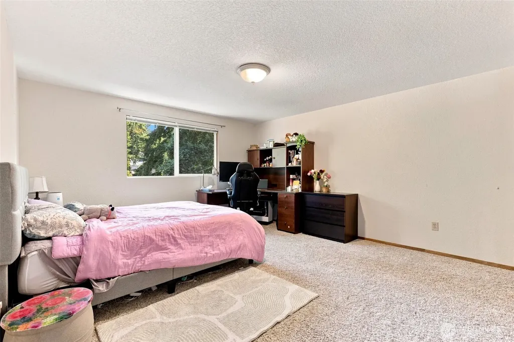 10129 63rd Place W Mukilteo WA 98275