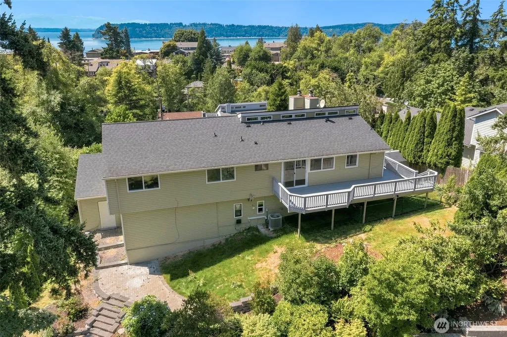10129 63rd Place W Mukilteo WA 98275