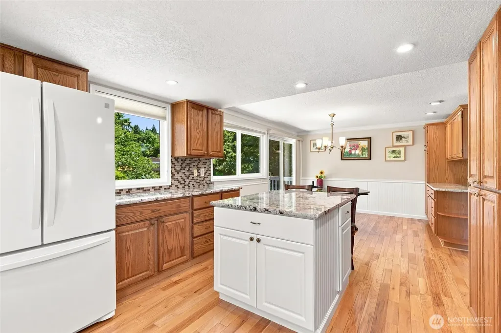 10129 63rd Place W Mukilteo WA 98275