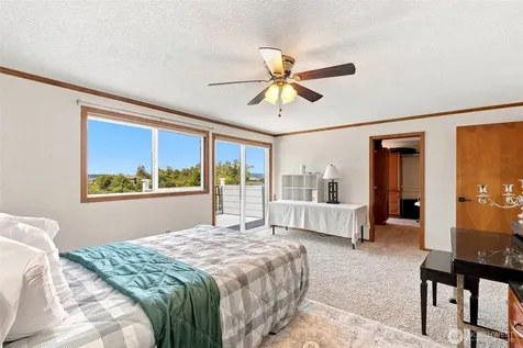 10129 63rd Place W Mukilteo WA 98275