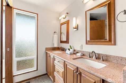 10129 63rd Place W Mukilteo WA 98275
