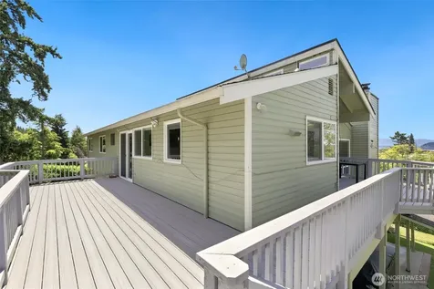 10129 63rd Place W Mukilteo WA 98275