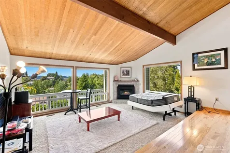 10129 63rd Place W Mukilteo WA 98275
