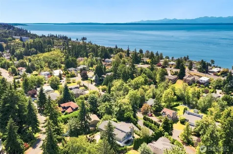 10129 63rd Place W Mukilteo WA 98275