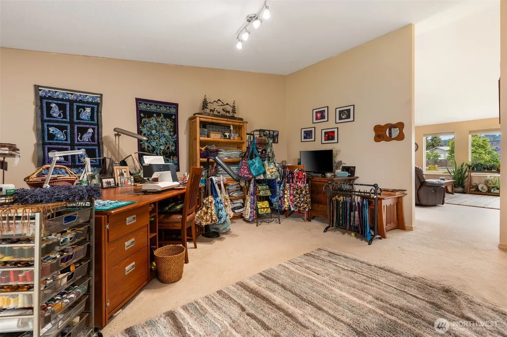142 Charles Street Longview WA 98632