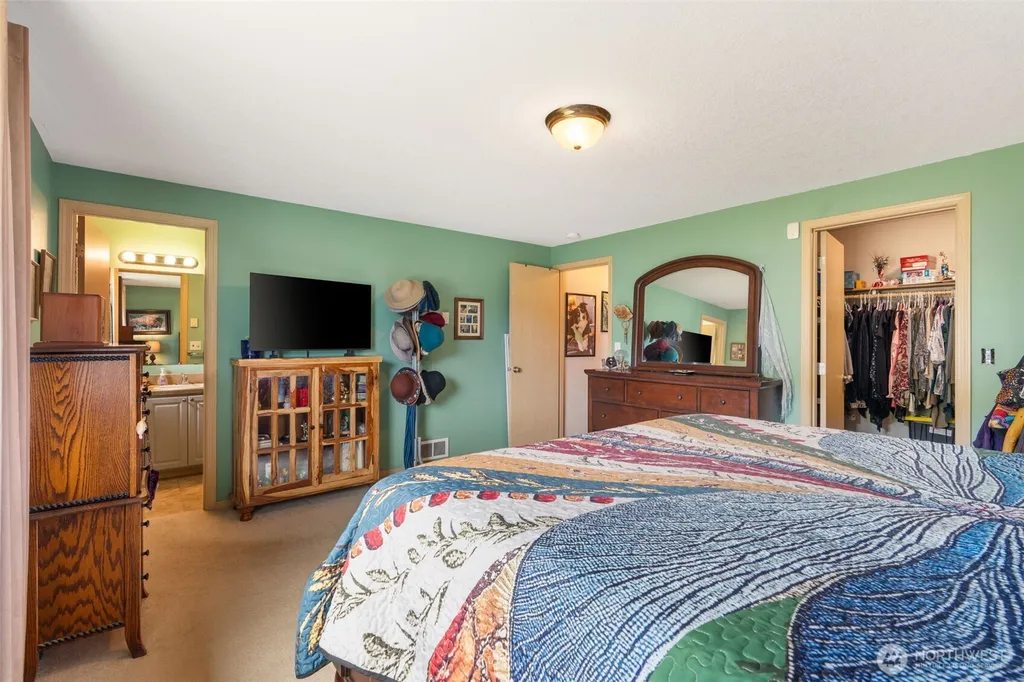 142 Charles Street Longview WA 98632