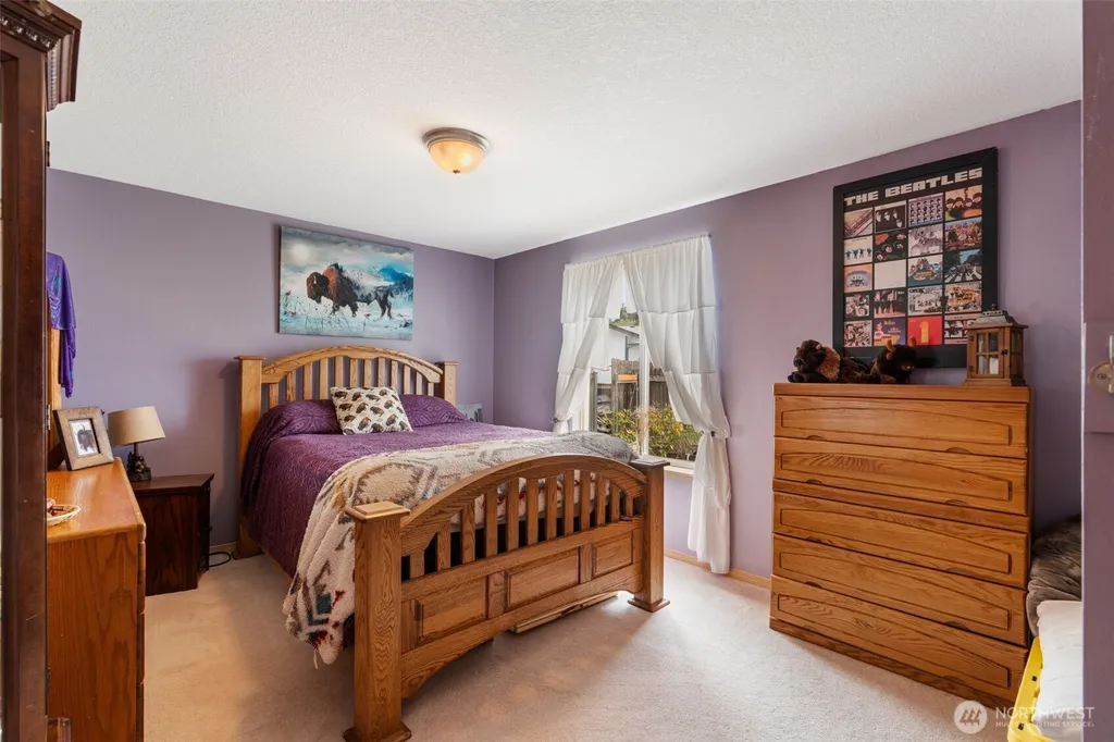 142 Charles Street Longview WA 98632