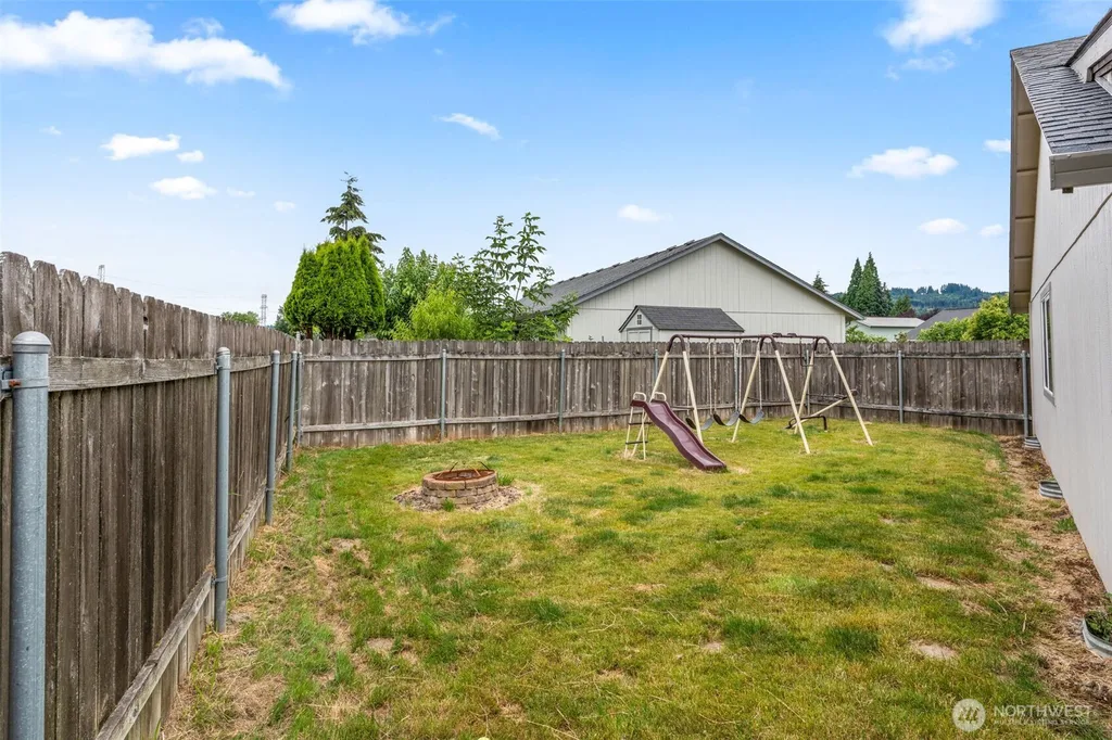 142 Charles Street Longview WA 98632