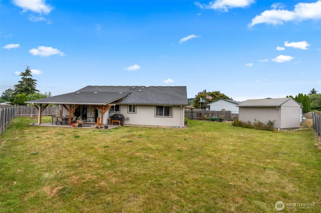 142 Charles Street Longview WA 98632